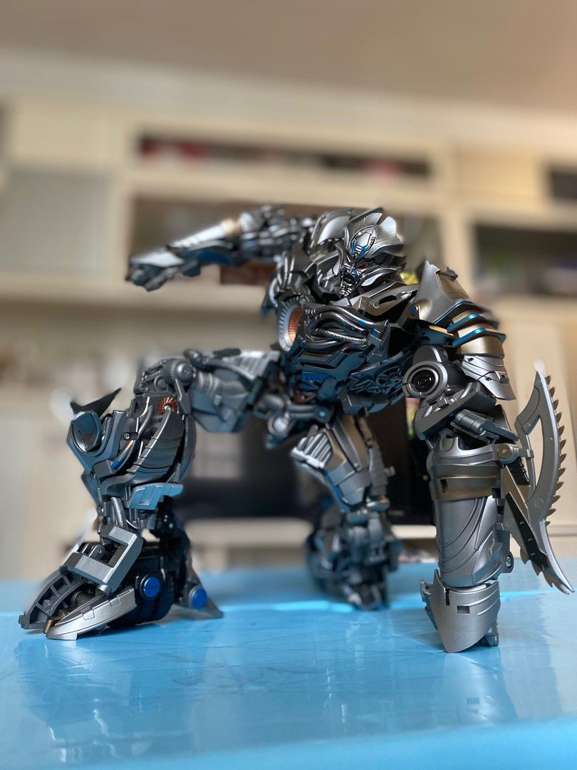 Unique Toys UT R-04 Nero (Ver. 2022, Youth Edition) - Magic