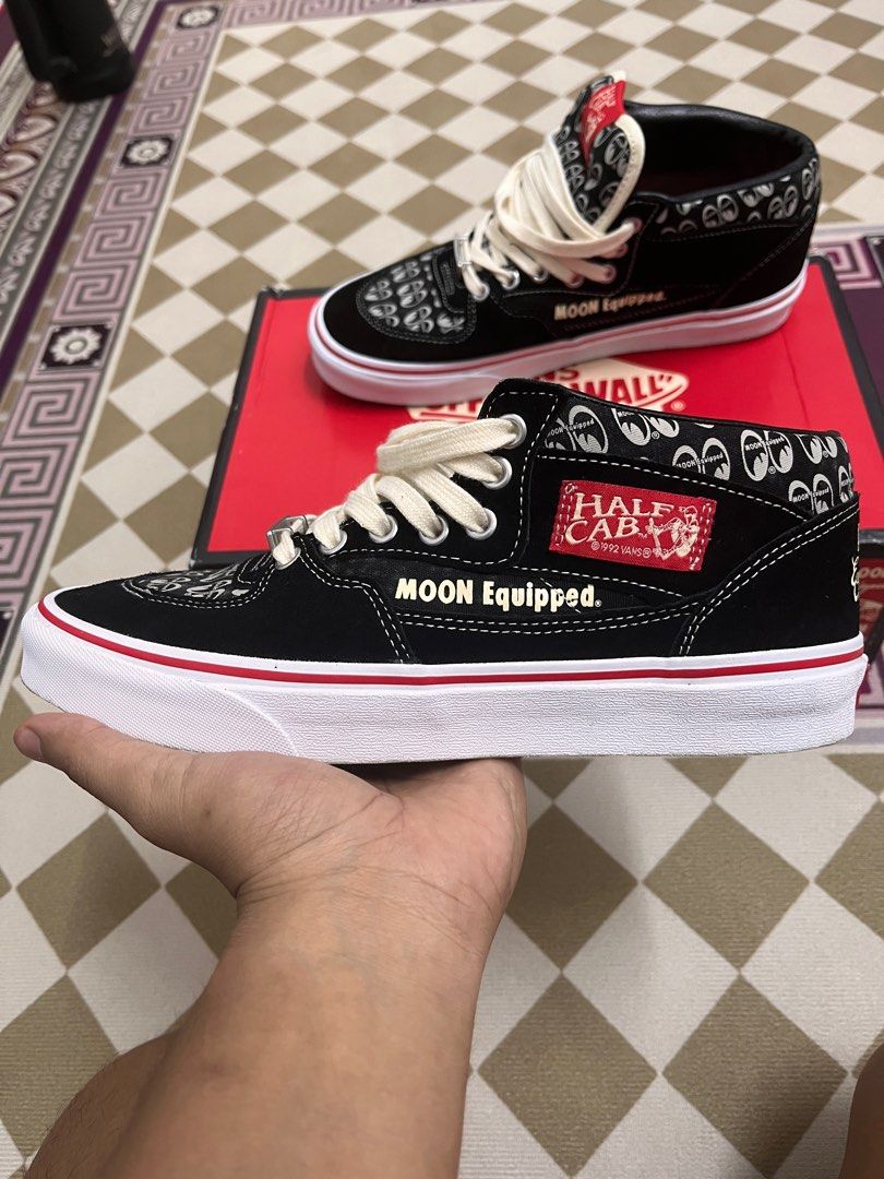 Vans x Mooneyes Half Cab 2021