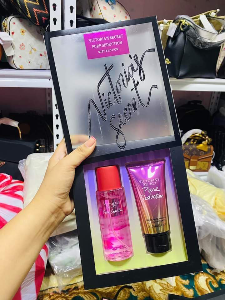 Negosyo Package 30 PCS 1 Box Victoria Secret Perfume Lotion Set