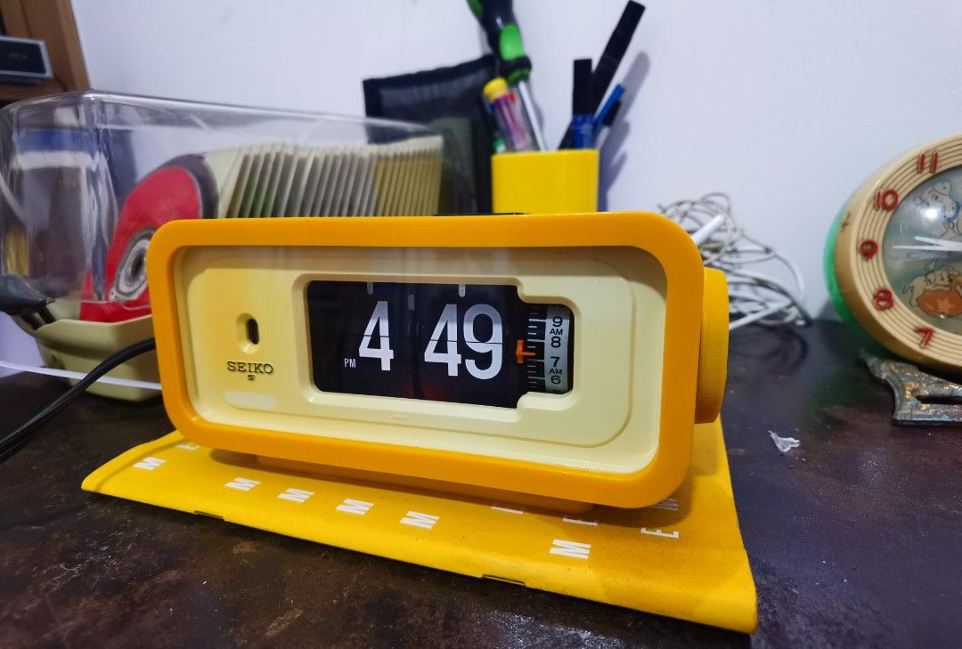 Vintage Seiko flip clock, Furniture & Home Living, Home Decor, Clocks