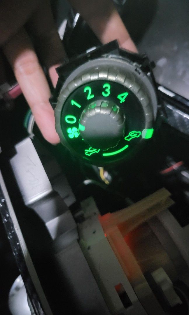 Vios led replace (Category: Interior Styling & Trim) located in Singapore. Submitted by ayamzz (Listing ID 1197263989, Image 3). Description: all 3 led light @ $25 blue red green purple crytal blue white gear knob led light @ $10 crytal blue & purple.