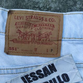 Vtg 90's Levi's 551 Relaxed Fit Women's Denim Shorts