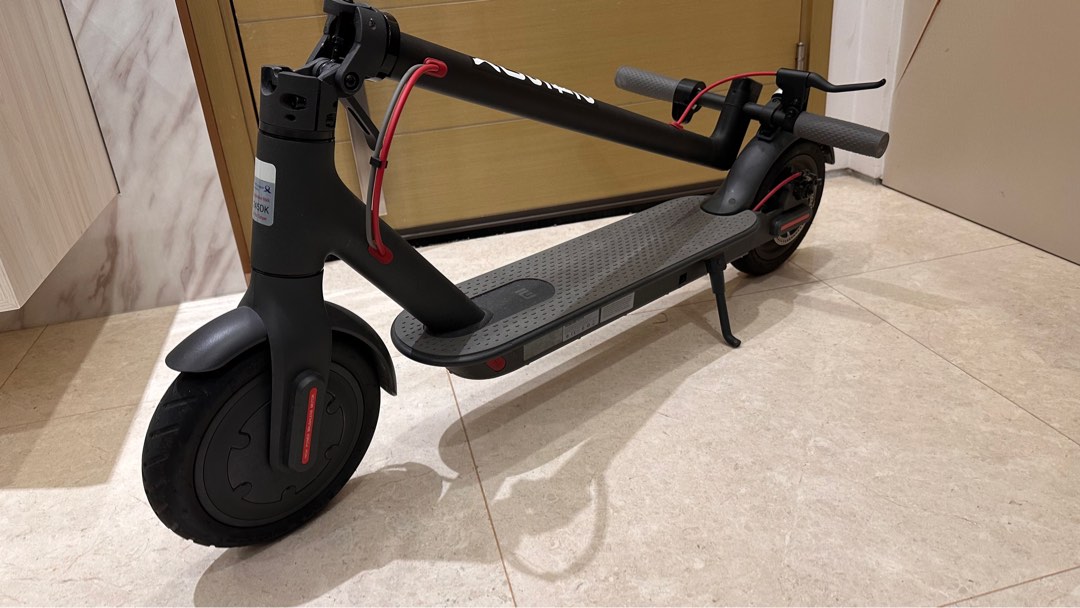 Xiaomi MiJia M365 E scooter, Sports Equipment, PMDs, E-Scooters & E ...