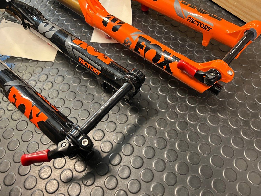 Fox 38 factory hotsell suspension fork stores