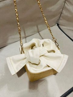 （分類：）位於 。 由 aivilol 提交（商品編號 1197432667，圖片 1）。簡介： 。