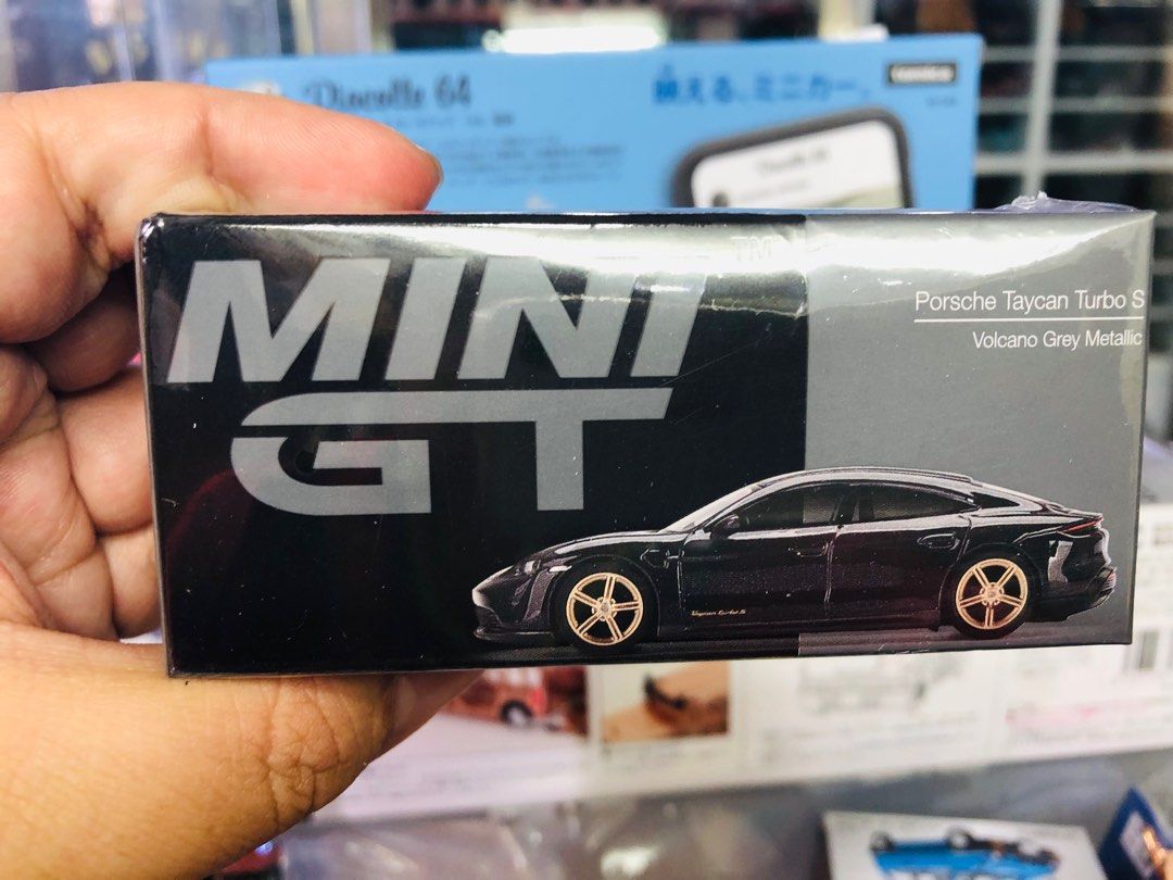 現貨MiniGT 1:64 No.433 Porsche Taycan Turbo S (Volcano Grey