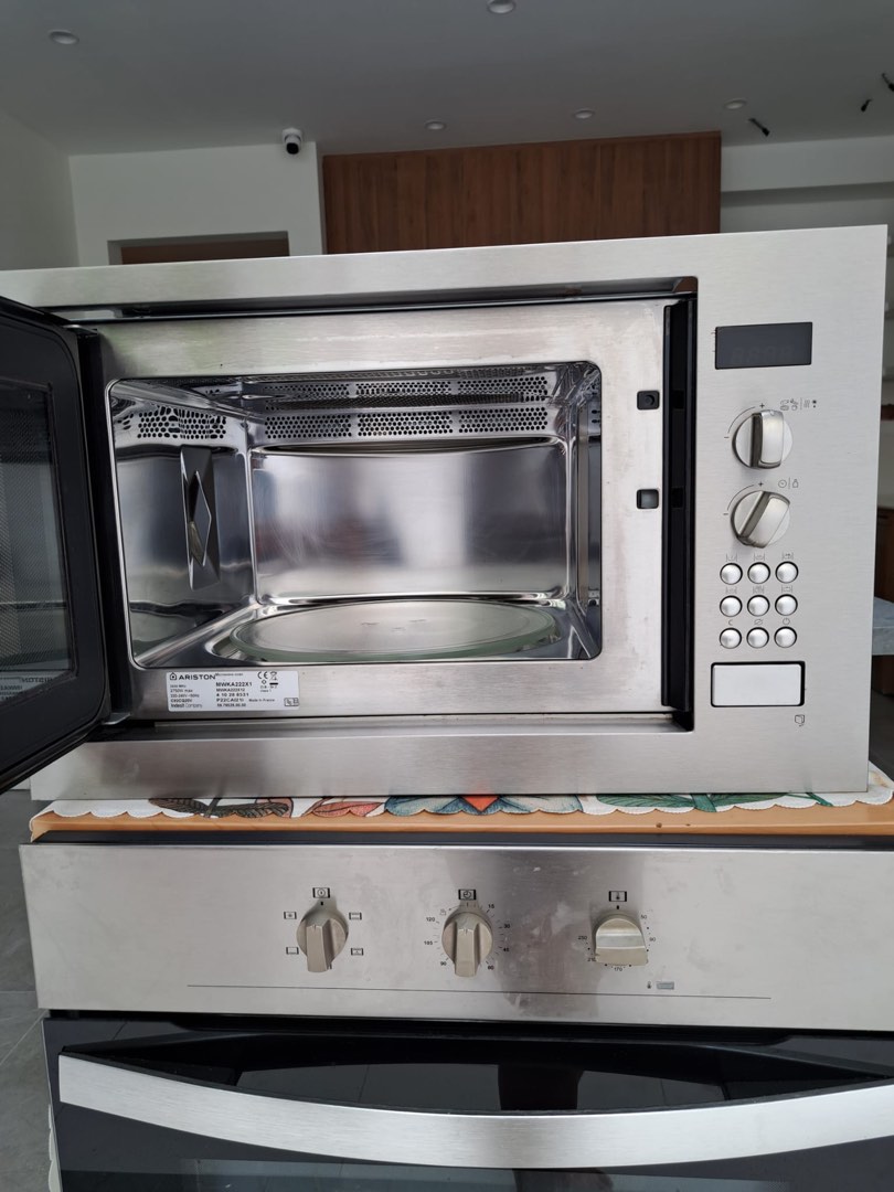 Ariston Microwave Oven, TV & Home Appliances, Kitchen Appliances, Ovens