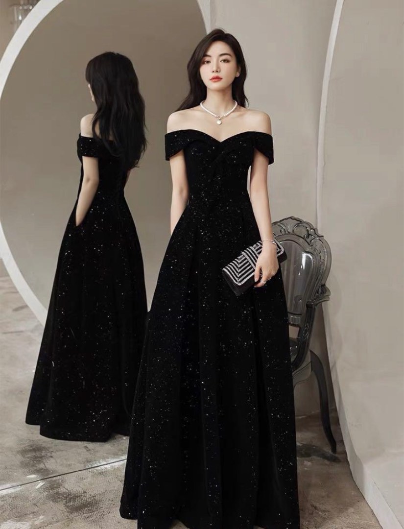 Elegant black shop evening gowns