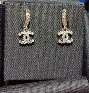 Brand New Chanel Classic Earring With Diamond