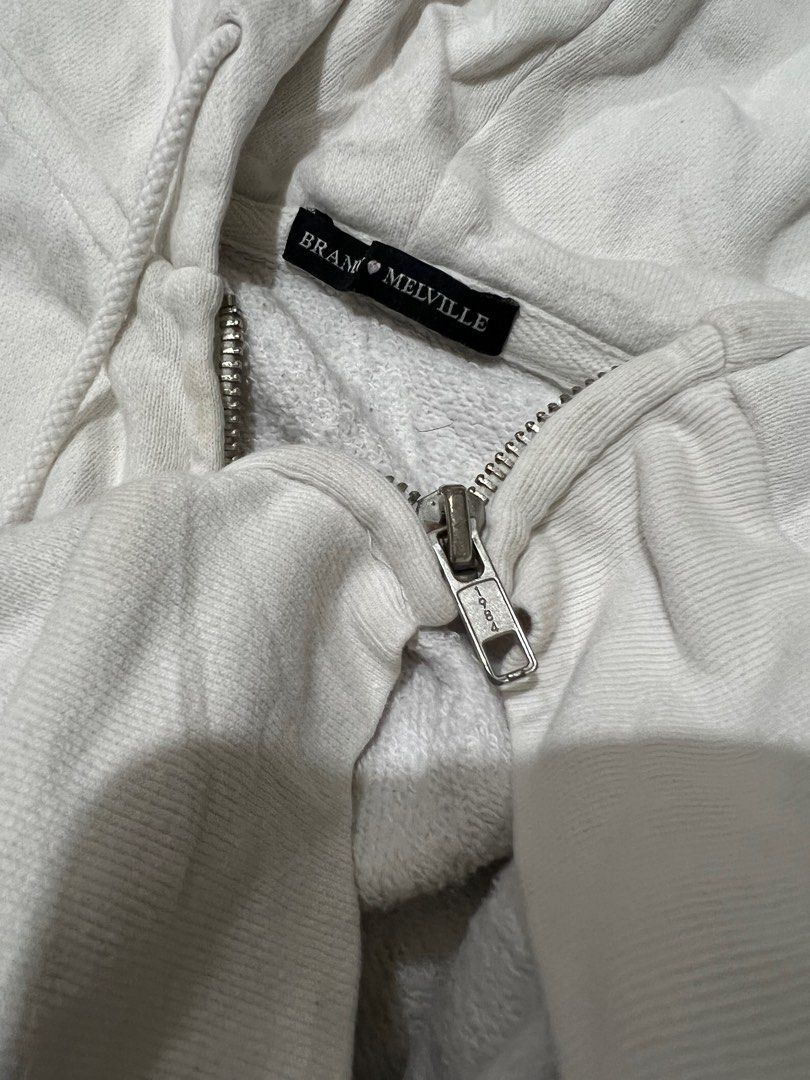 Brandy Melville zip-up hoodie, Women's Fashion, Coats, Jackets and  Outerwear on Carousell