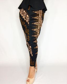 Brown stretch batik skirt