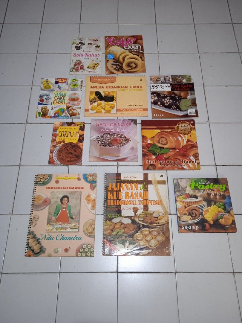 Buku resep kue, Buku & Alat Tulis, Buku di Carousell