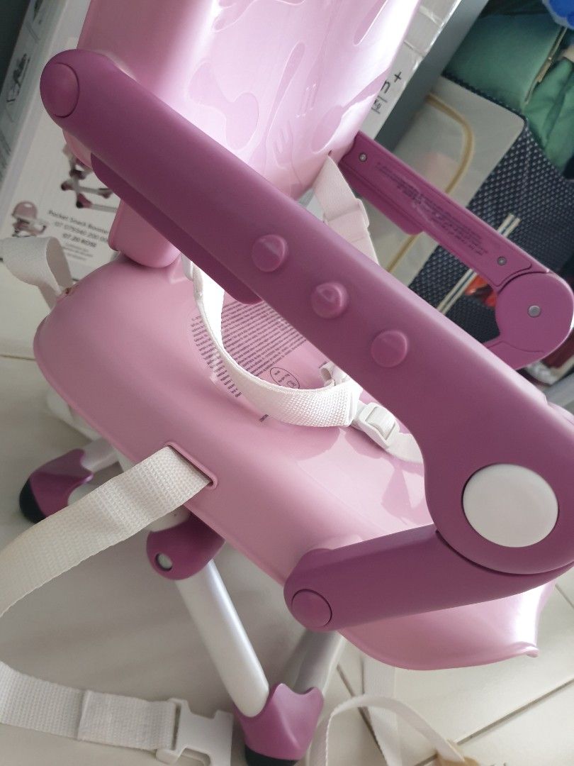 Chicco pocket snack sales booster seat pink