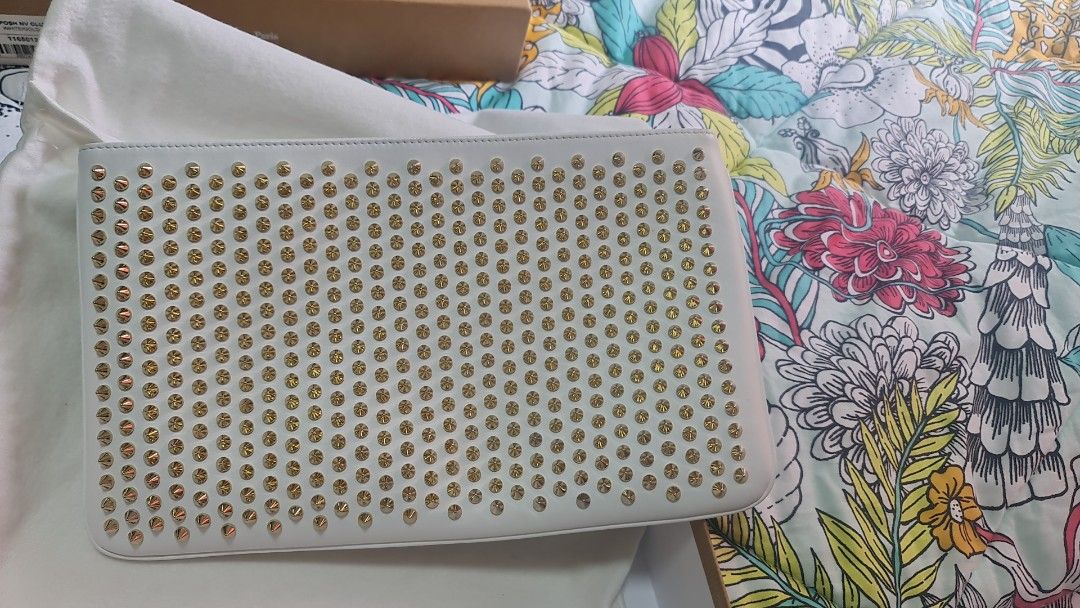 Christian louboutin clutch shop