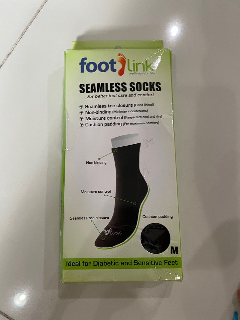 Compression Socks (Category: Socks & Tights) located in Kuala Lumpur. Submitted by nazgurl (Listing ID 1197420914, Image 1). Description: Received as a gift but never used. .