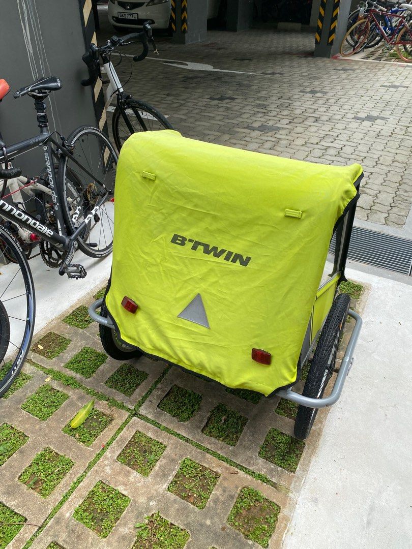 Decathlon Bike Trailer + Bike Attachment, Sports Equipment, Bicycles & Parts, Parts