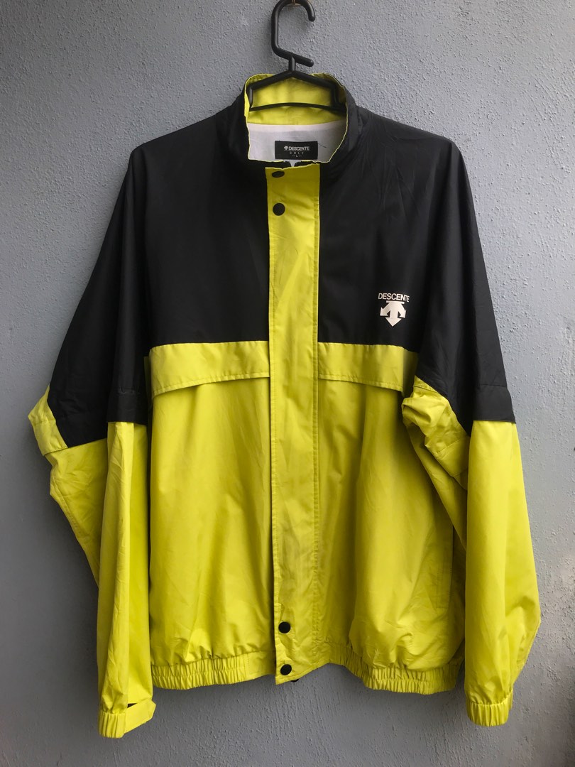 Descente best sale rain jacket