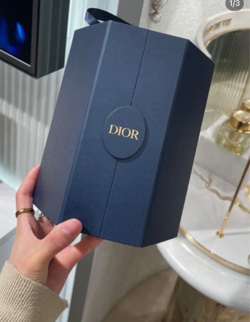dior-xmas-2022-mini-calendar-beauty-personal-care-fragrance