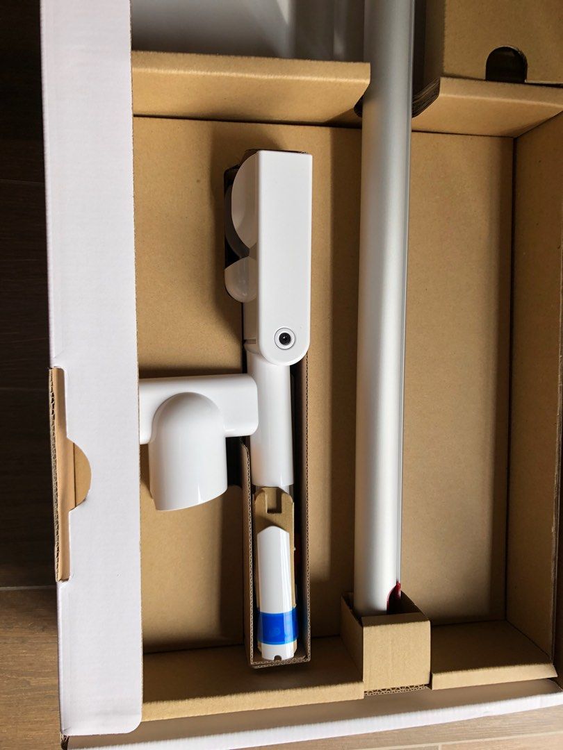 Dyson v12 docking station, TV & Home Appliances, Vacuum Cleaner & Housekeeping on Carousell