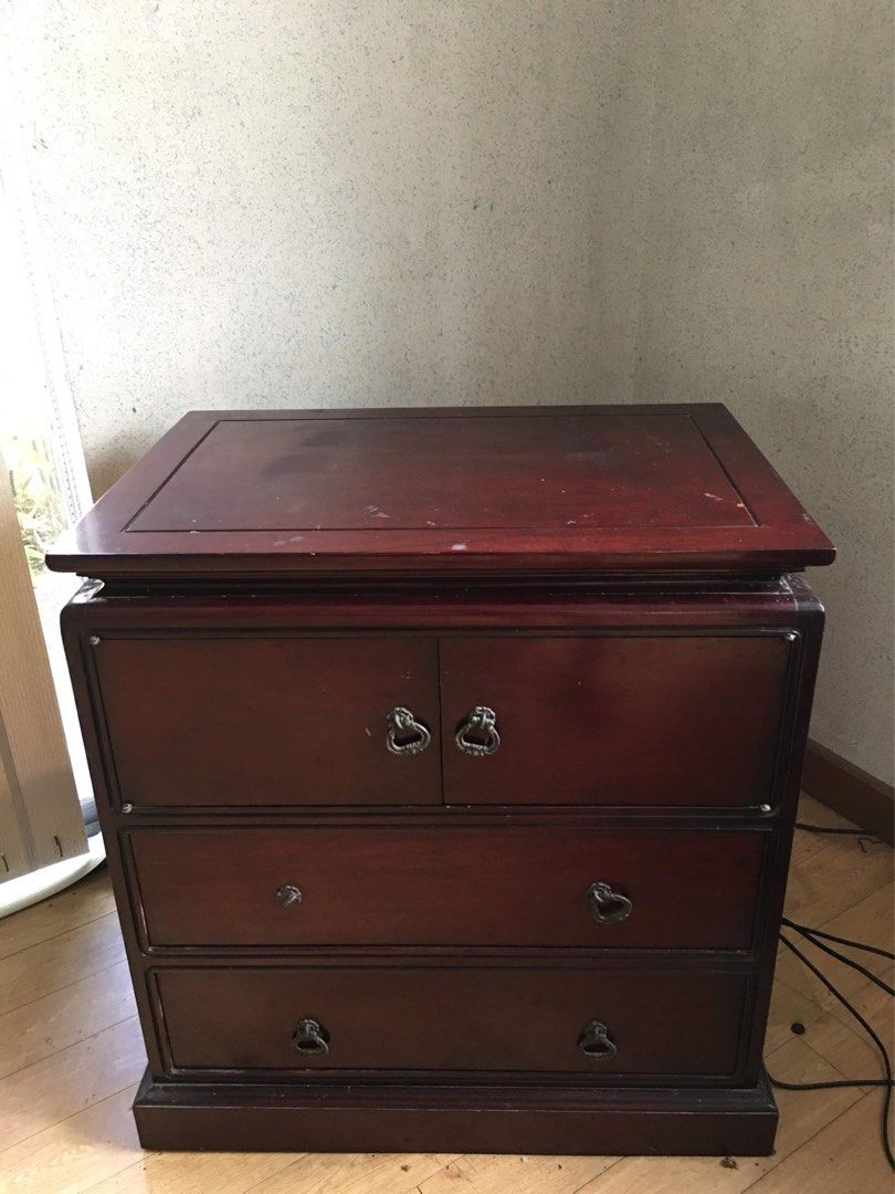 FOR SALE!!! USEDGOOD FURNITURES/ ORIENTAL SOFA/ NARRA CONSOLE