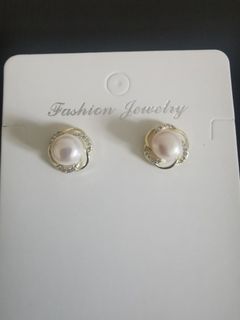 (Category: ) located in . Submitted by JensJewel (Listing ID 1197434749, Image 1). Description: .