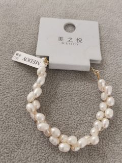 (Category: ) located in . Submitted by JensJewel (Listing ID 1197474705, Image 1). Description: .