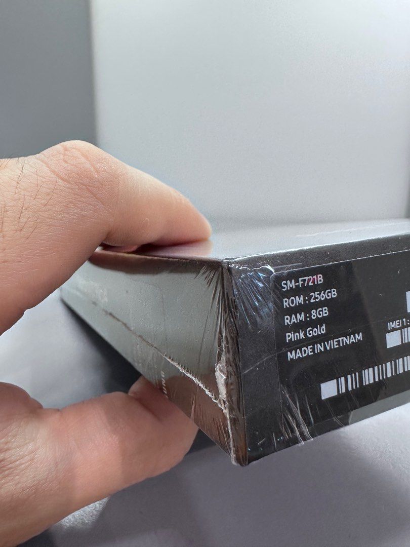 Galaxy Z Flip 4 256GB Pink Gold, Mobile Phones & Gadgets, Mobile Phones, Android Phones, Samsung