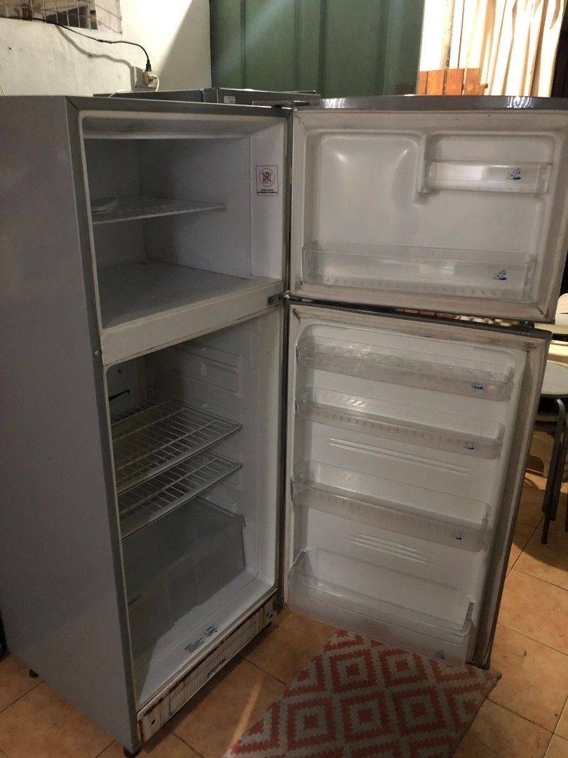 GE REFRIGERATOR 10 CU.FT, TV & Home Appliances, Kitchen Appliances