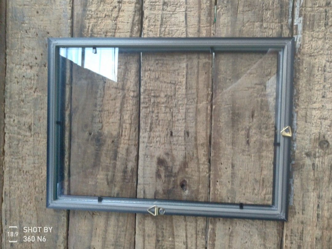 Glass to Glass Picture Frame (Category: Frames & Pictures) located in Manila. Submitted by BryanPictureFrameServices (Listing ID 1197350187, Image 2). Description: Glass to Glass picture frames still on a hurry! A4 size Glass front Glass rear we have any sizes (but different prices) we only accept lalamove delivery. same day delivery!.