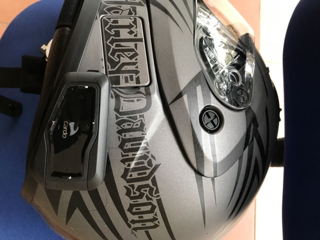 Harley Davidson flip up helmet with Cardo Motorcycles