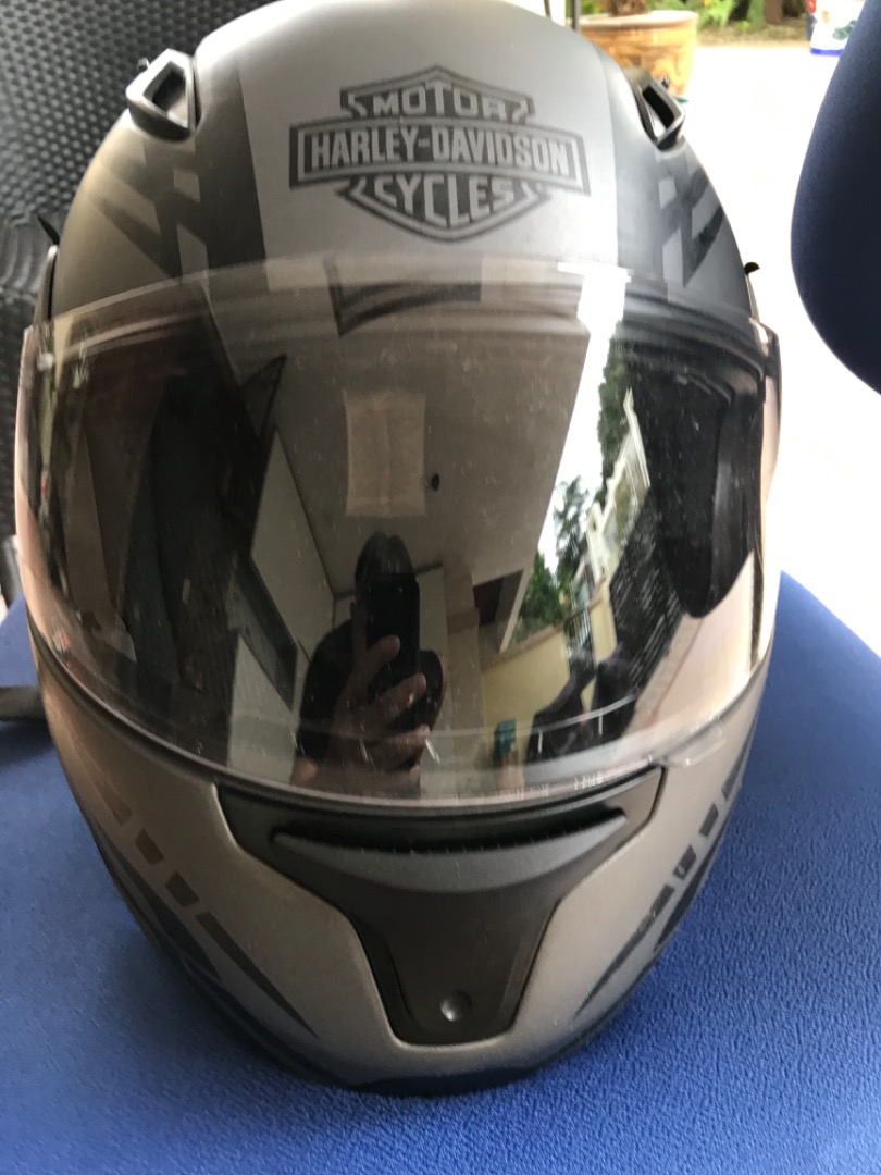 Harley Davidson flip up helmet with Cardo intercom Motorcycles
