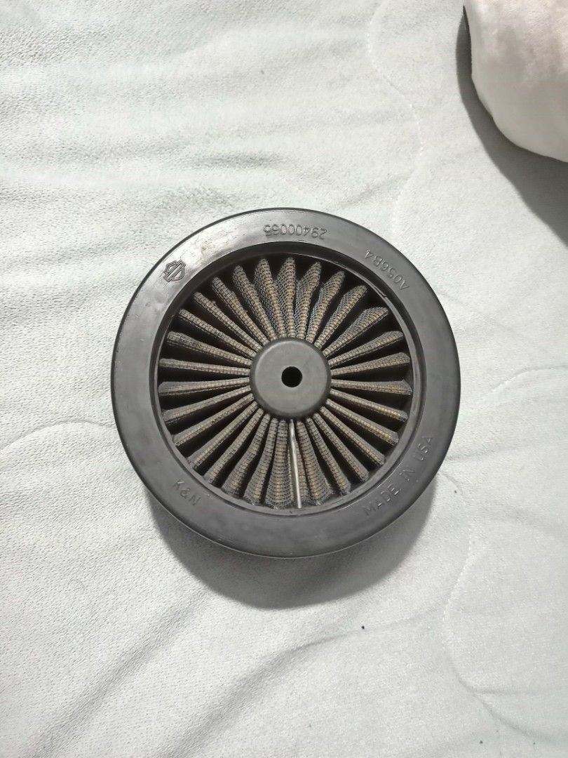 Harley Davidson K&N air filter and cover, Motorbikes, Motorbike Parts