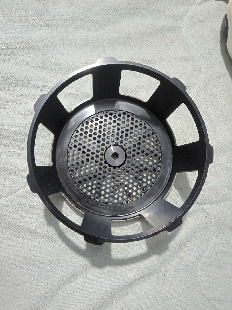 Harley Davidson K&N air filter and cover, Motorbikes, Motorbike Parts