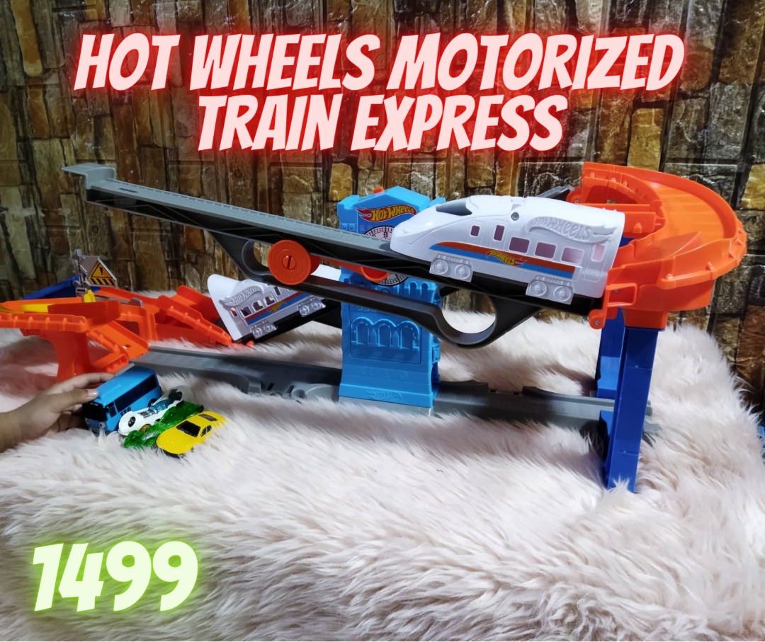 Hot wheels Train express (Battery operated), Hobbies & Toys, Toys