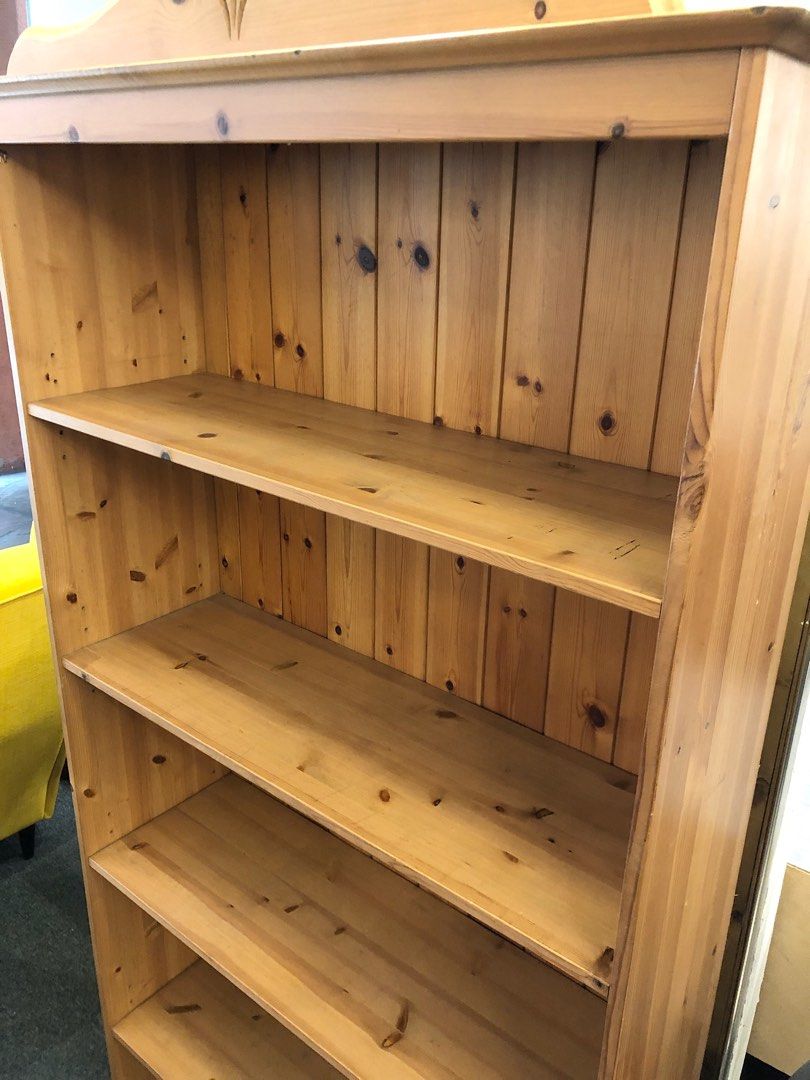 Curve Wood Bookshelf