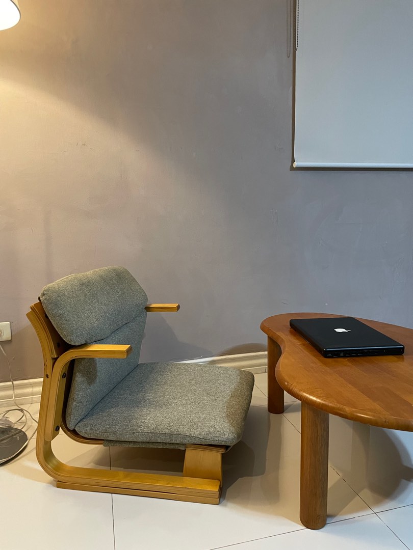 Legless chair with store arms