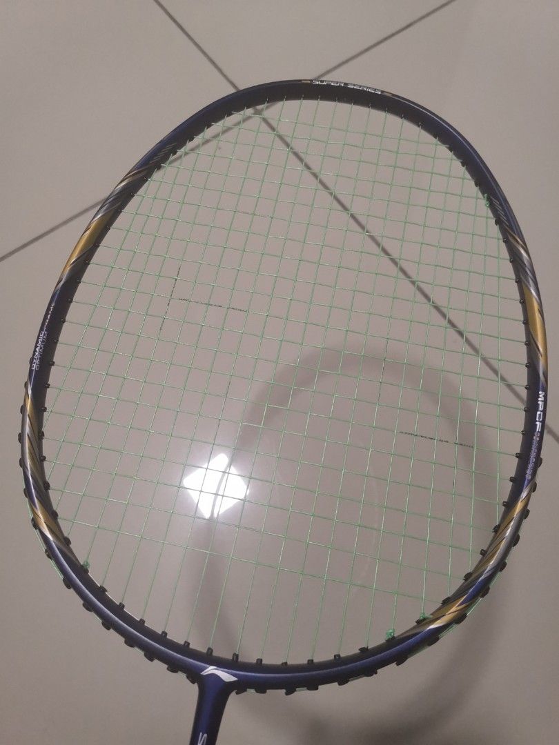 LINING SUPER SERIES SS 900 BADMINTON RACKET / BADMINTON RACQUET LINING