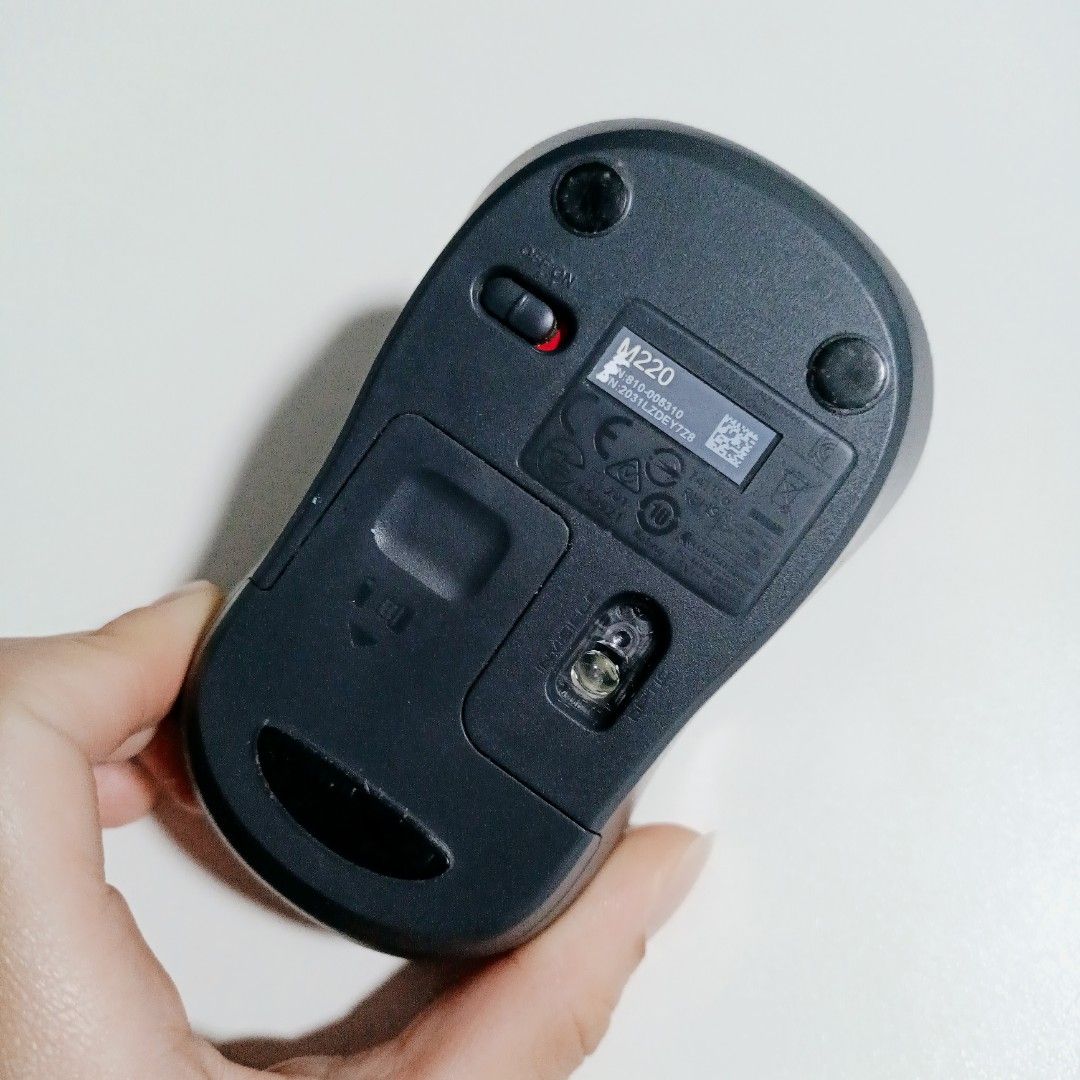 Logitech Wireless Mouse M220, Computers & Tech, Parts & Accessories ...