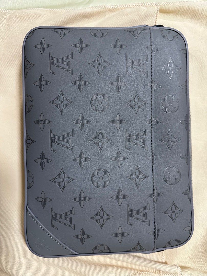 LV Men Messenger Bag (New Model), Luxury, Bags & Wallets on Carousell