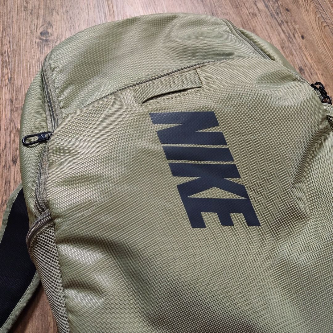 Nike Air Brasilia Varsity Training Backpack, Men's Fashion, Bags