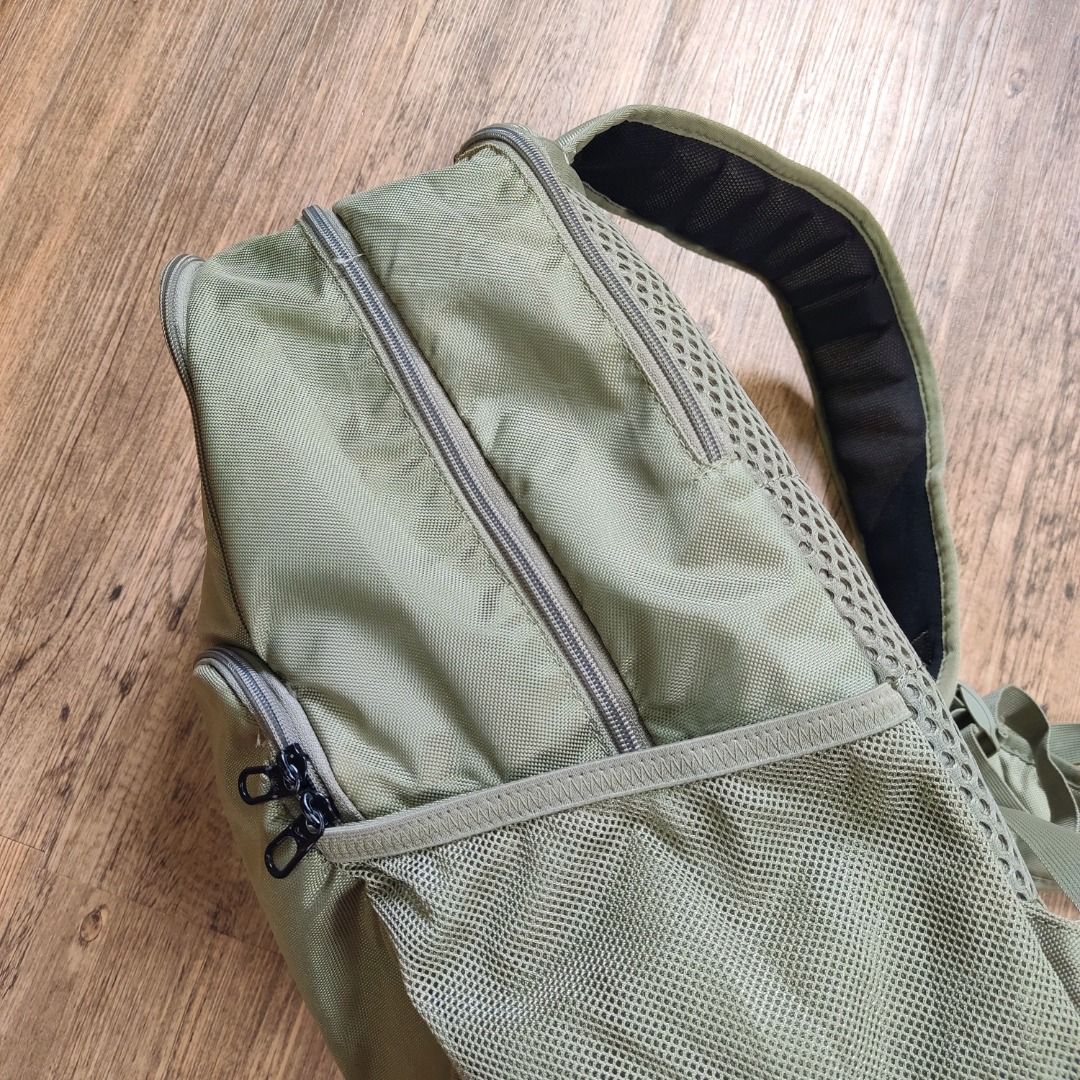 Nike Air Brasilia Varsity Training Backpack, Men's Fashion, Bags