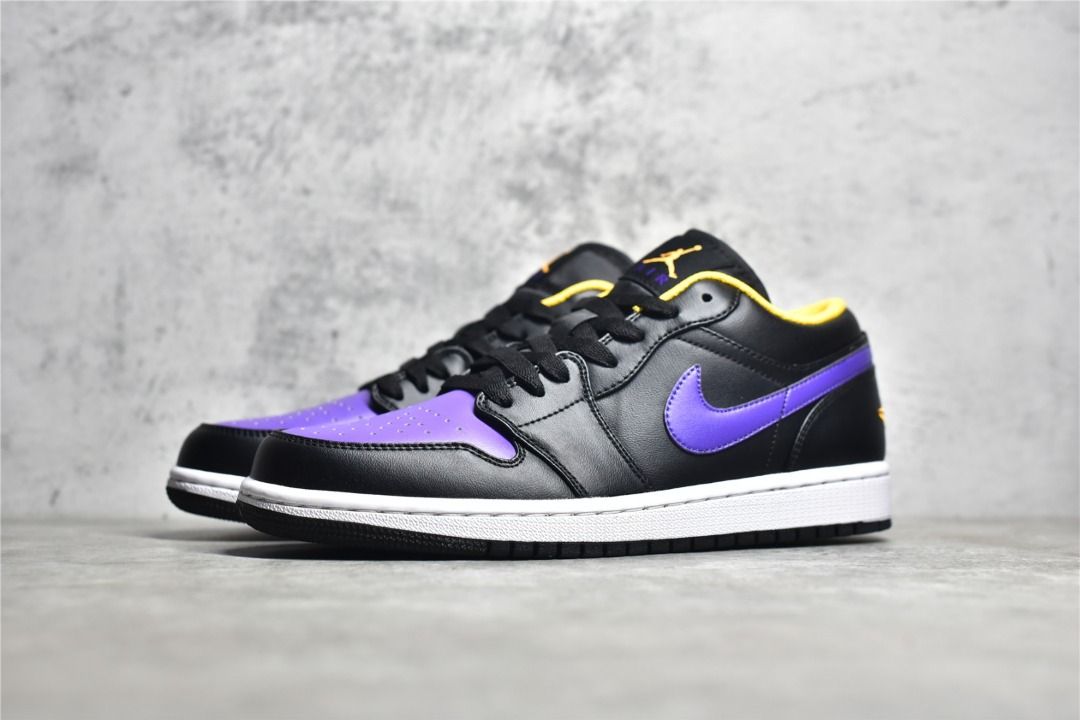Black purple nike shoes on sale