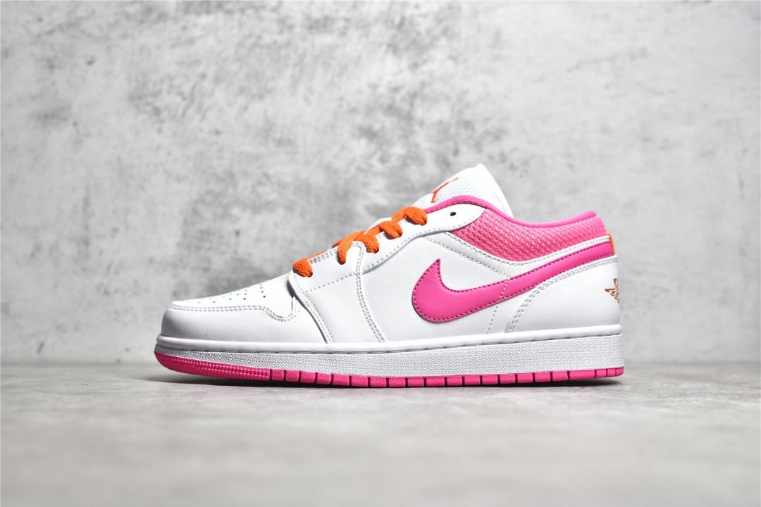 White and shop neon nike shoes