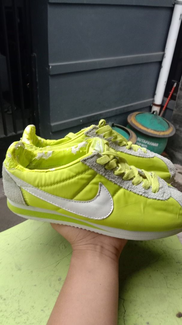 Nike cortez clearance fluo