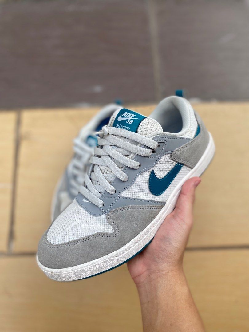 womens nike sb alleyoop