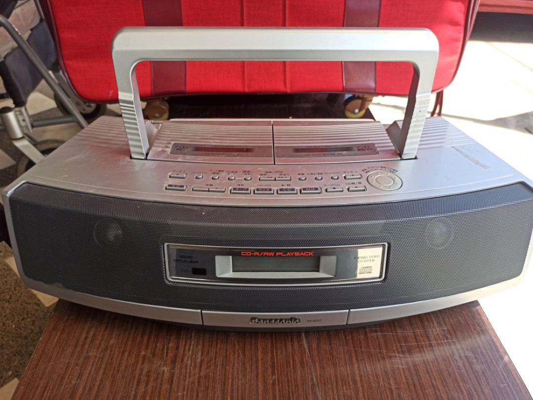 PANASONIC RX-ED57 CASSETTE/CD/RADIO PLAYER 110v