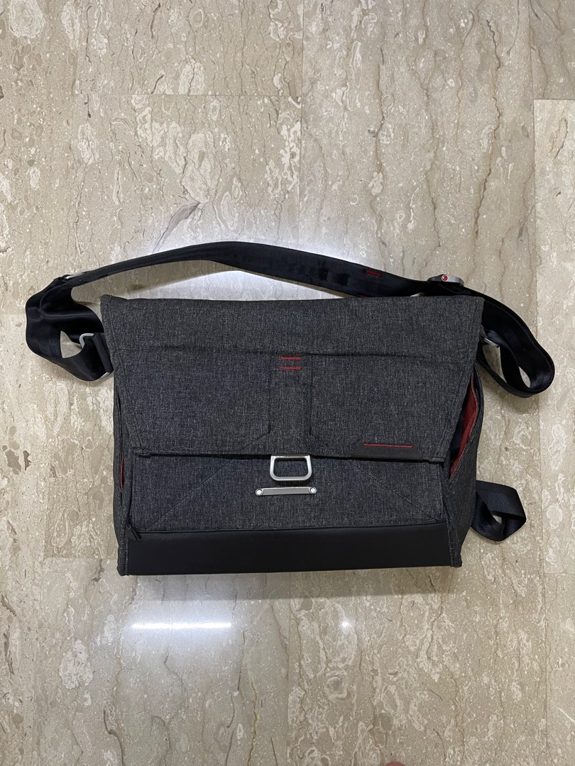 Peak Design Everyday Messenger Bag V1, Photography, Photography Accessories, Camera Bags