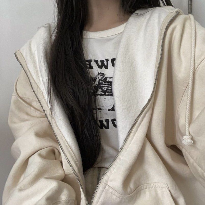 Brandy Melville Oversized John Galt Ivory Christy Hoodie  PRELOVED  Coquette Jacket Cream, Women's Fashion, Coats, Jackets and Outerwear on  Carousell