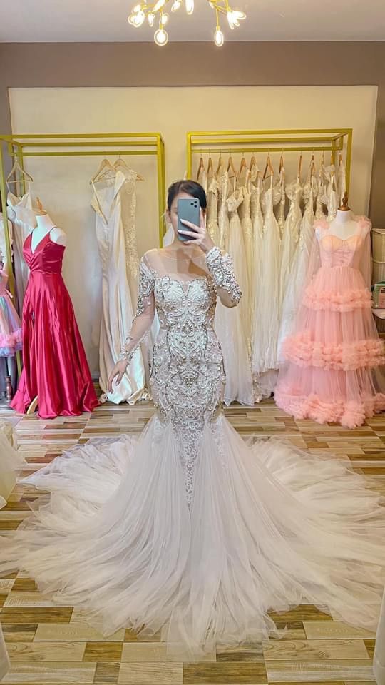 Serpentina gown online
