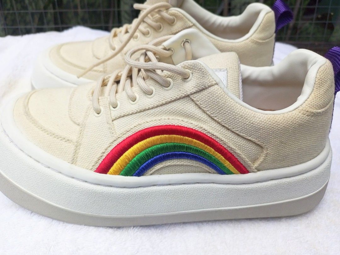 rare_eytys_sonic_rainbow_sneak